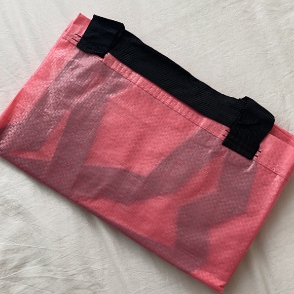 IKEA limited edition Slukis large pink bag NEW - Picture 2 of 2